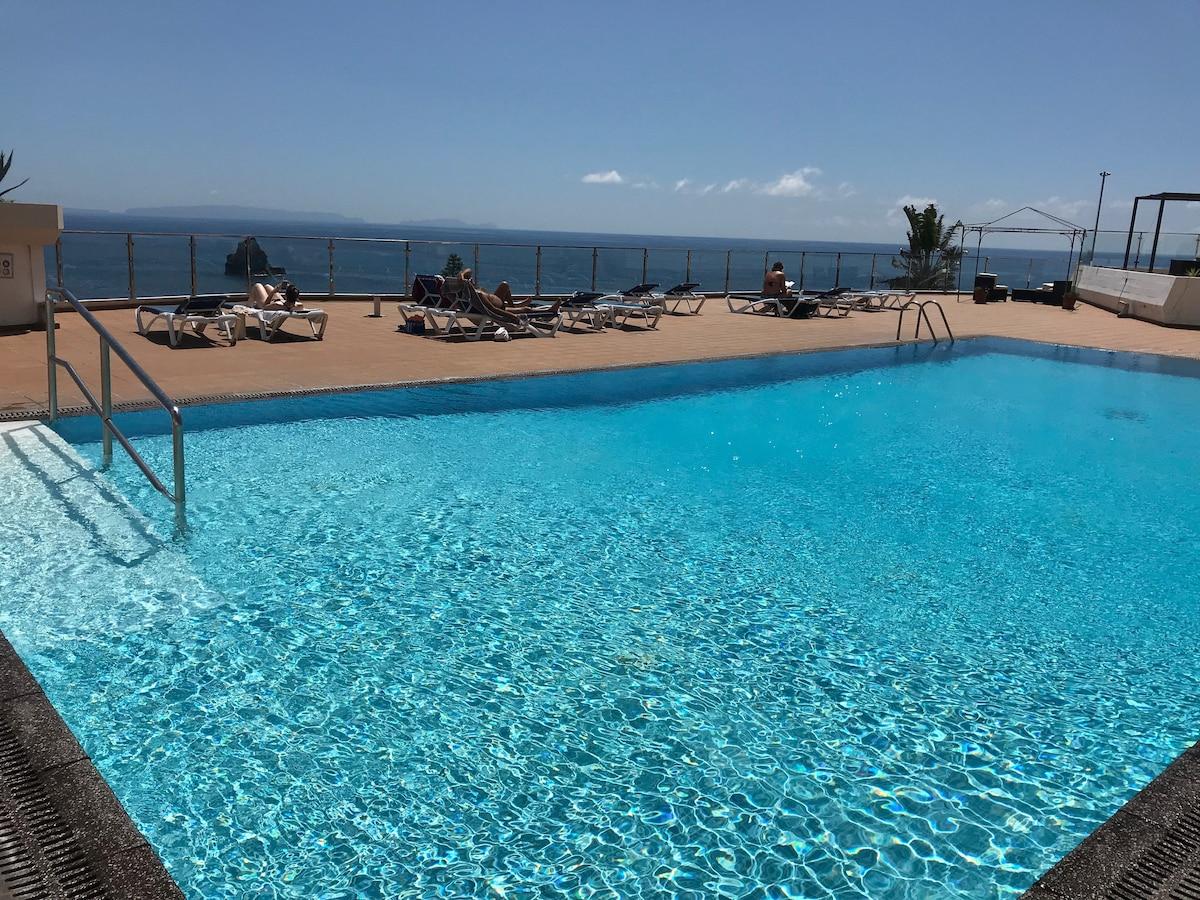 Apartamentos do mar View  Ocean by Bookmadeira3
